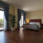 Della Valle Szálloda 4*