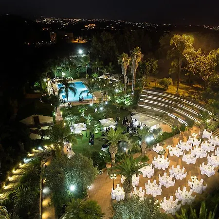 デラ ヴァッレ ホテル 4*