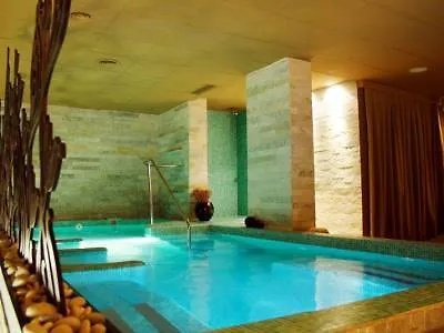 デラ ヴァッレ ホテル 4*