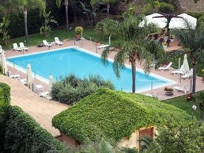 Della Valle 4*